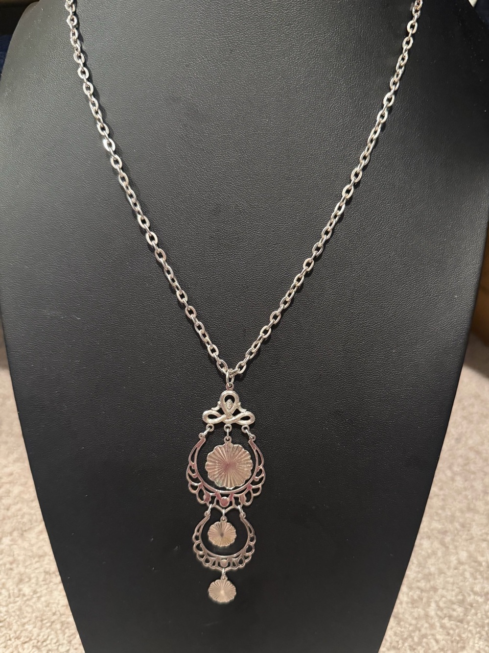 Vintage Sarah Coventry Silver Tone Filigree Pendant Necklace Statement‎ Jewelry